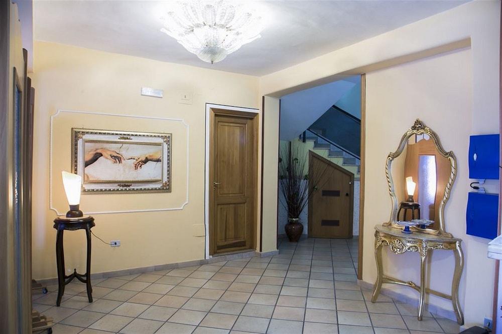 โรงแรมมาร์ตินี Casavatore ภายนอก รูปภาพ